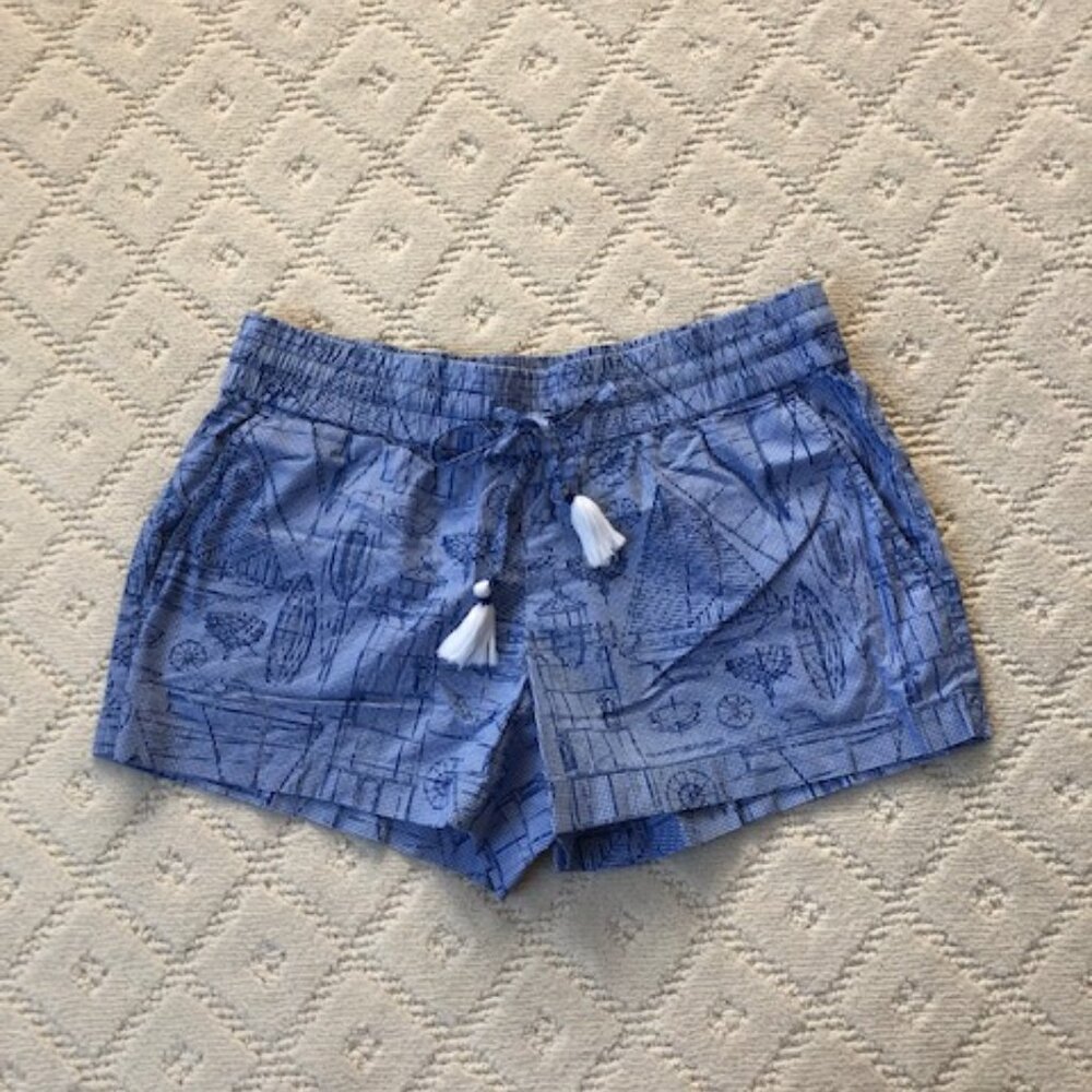 Vineyard Vines Women's Shorts. Size XXS. Blue with nautical print
